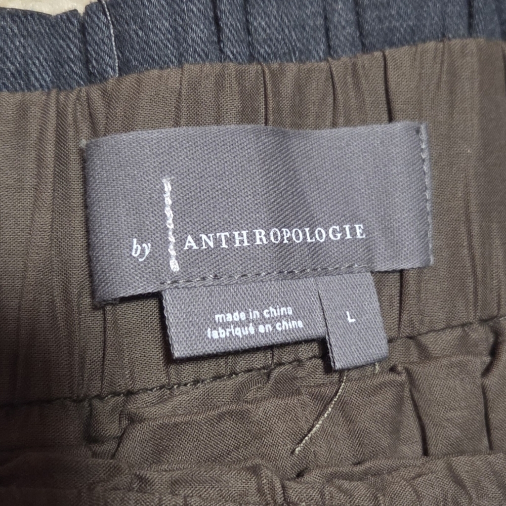 ANTHROPOLOGIE Ellene Faux Leather Mini Skirt Olive Green Pleated Size Large - Picture 5 of 6